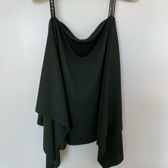 Top - Picture 2 of 3